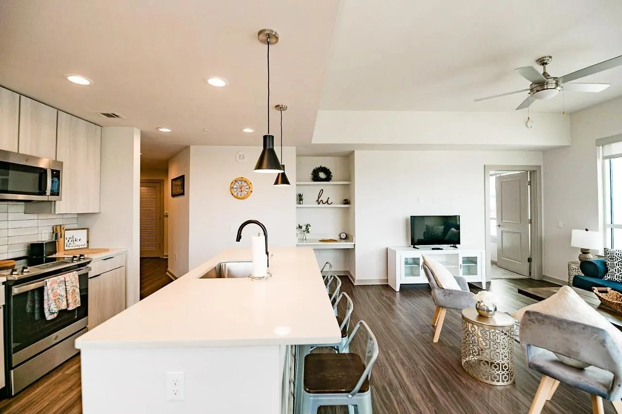 2Br Fully Furnished Apartment Uptown - Boa Stadium Apts Charlotte United States